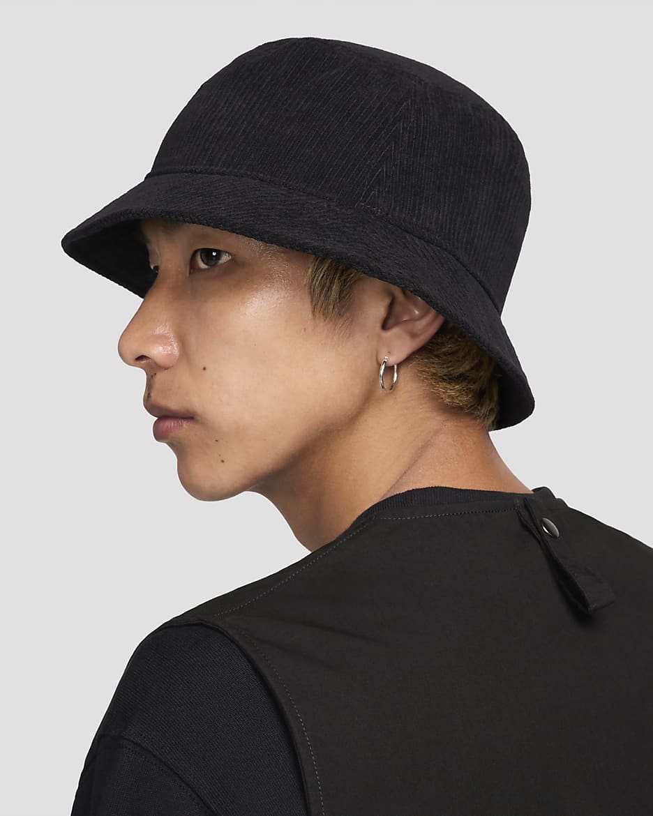 Black bucket hat nike best sale